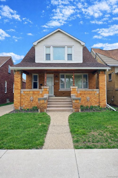 3841 Caniff St, Hamtramck, MI, 48212-3102 | Card Image