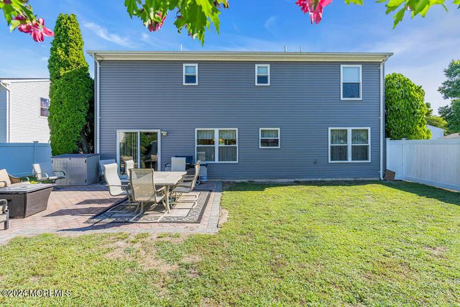 39 Honeysuckle Way, House other with 4 bedrooms, 3 bathrooms and null parking in Howell NJ | Image 45