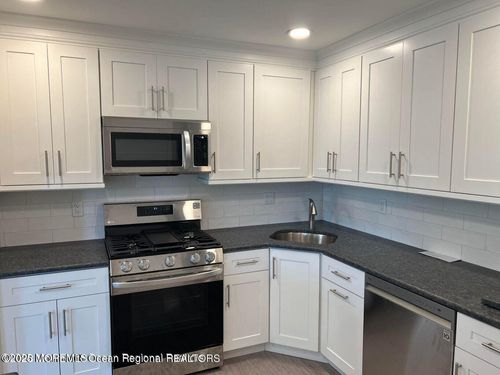 6-506 Harding Rd, Freehold, NJ, 07728-1445 | Card Image