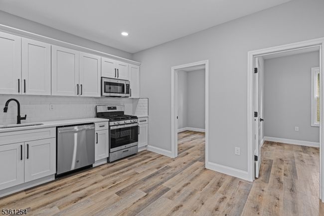6 Pleasant Ave, Home with 4 bedrooms, 2 bathrooms and null parking in Clifton NJ | Image 10
