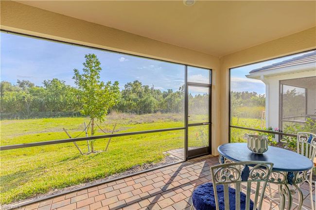 View of sunroom | Image 18