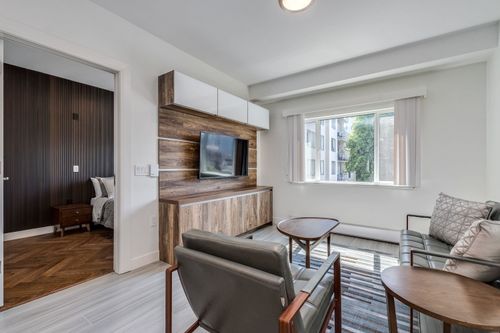 304-1168 Pendrell St, Vancouver, BC, V6E1L4 | Card Image