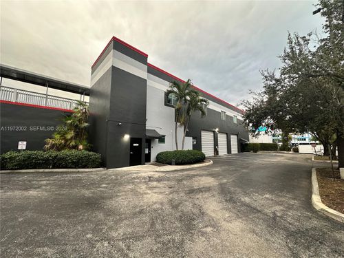 2950 N 28th Ter, Hollywood, FL, 33020-1301 | Card Image