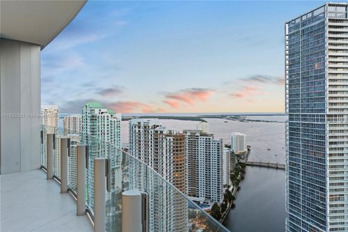 apt-4007-300 Biscayne Boulevard Way, Miami, FL, 33131-3116 | Card Image