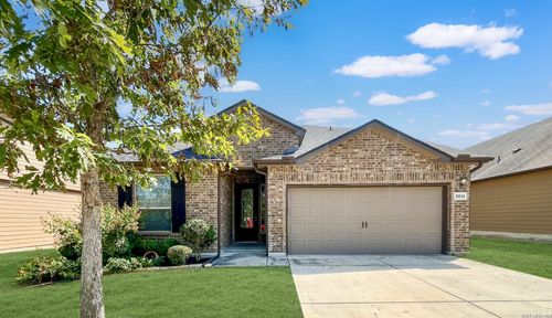 10114 Shawnee Blf, Converse, TX, 78109-2331 | Card Image