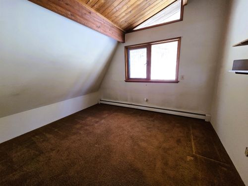 119 Newton Hill Rd, Vernon, VT, 05354-9616 | Card Image