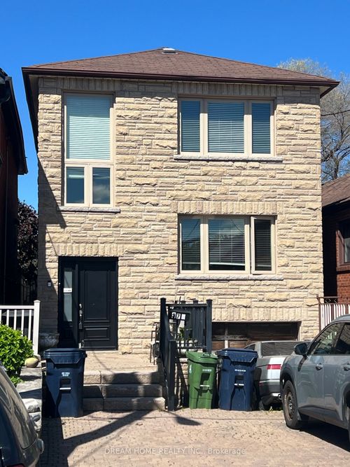 upper-376 Blackthorn Ave, York, ON, M6M3B9 | Card Image