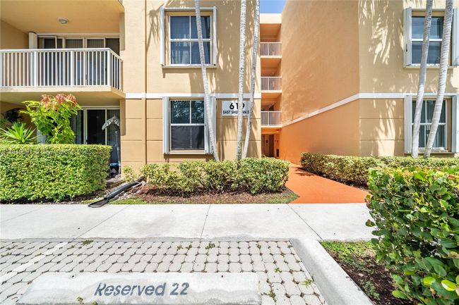 APT-204 - 619 E Sheridan St, Condo with 2 bedrooms, 2 bathrooms and null parking in Dania Beach FL | Image 11