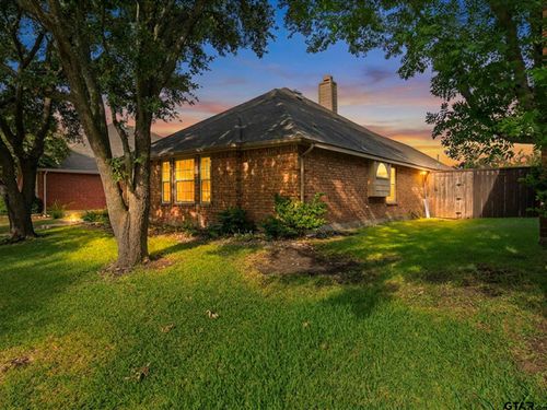 4601 Carlton Dr, Garland, TX, 75043 | Card Image