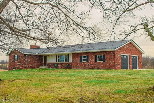 2242 S Mccoy Ridge Rd, Stockport, OH, 43787-9380 | Card Image