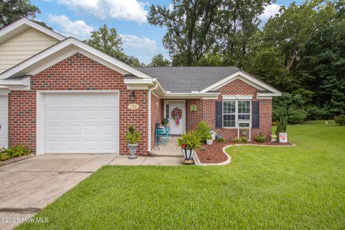 136 Oxford Dr, Goldsboro, NC, 27534-8693 | Card Image