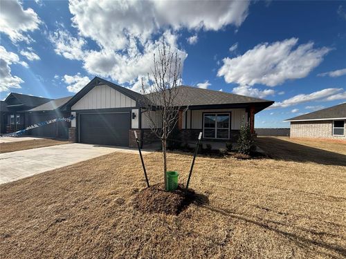 18221 Austin Ct, Edmond, OK, 73012-4598 | Card Image