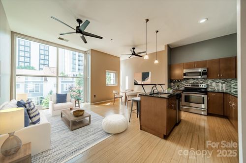 279 Mcdonald Ave, Charlotte, NC, 28203-5315 | Card Image