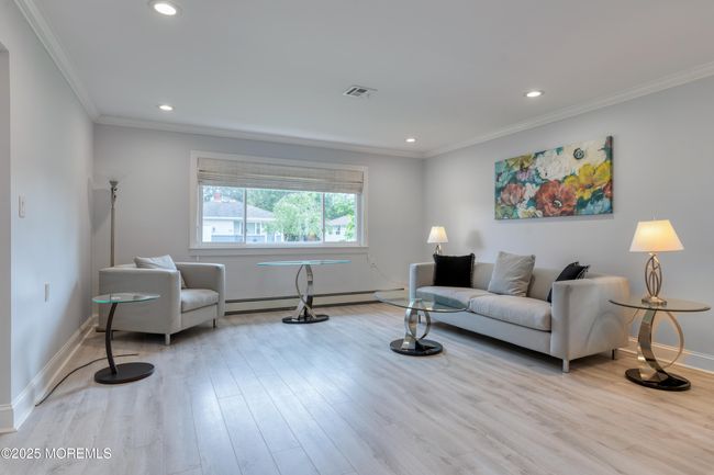 Living Room | Image 4