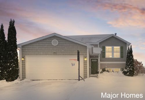8407 Pebble Dr, Rockford, MI, 49341-7000 | Card Image