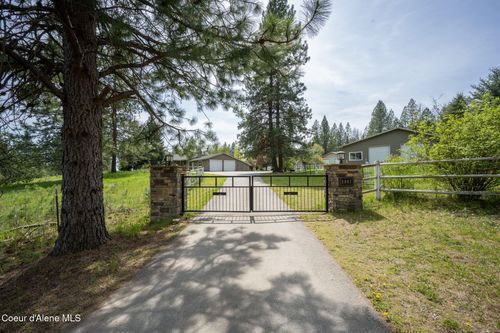 2087 E Glacier Rd, Hayden, ID, 83835-7789 | Card Image