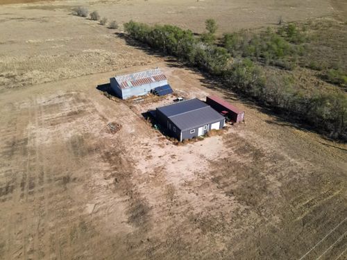 872 Pr Anthony, Shallowater, TX, 79363-2043 | Card Image