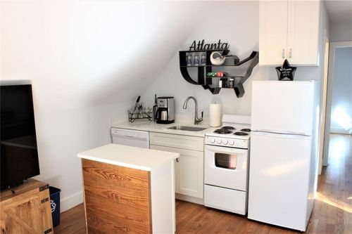 644 Brownwood Ave Se, Atlanta, GA, 30316-3843 | Card Image