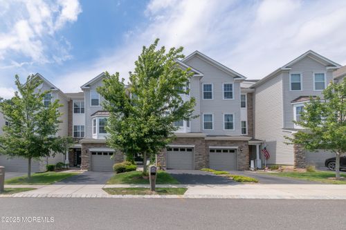 332 Hawthorne Ln, Barnegat, NJ, 08005-5644 | Card Image