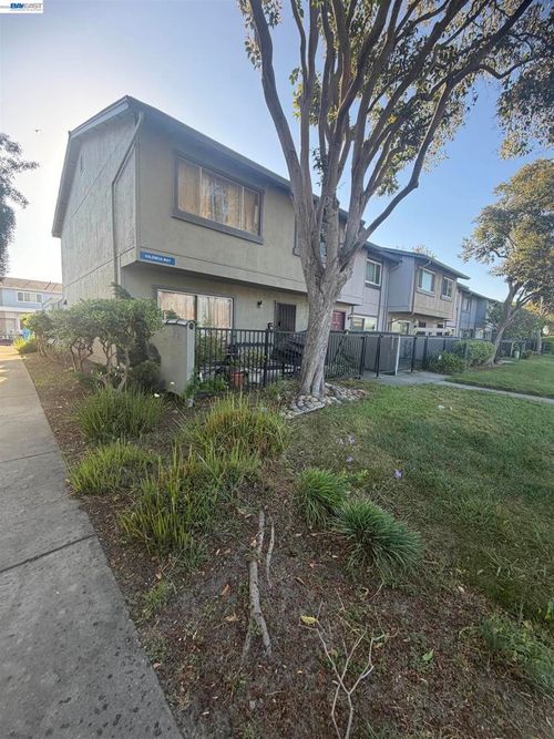 4737 Valencia Way, Union City, CA, 94587-4745 | Card Image