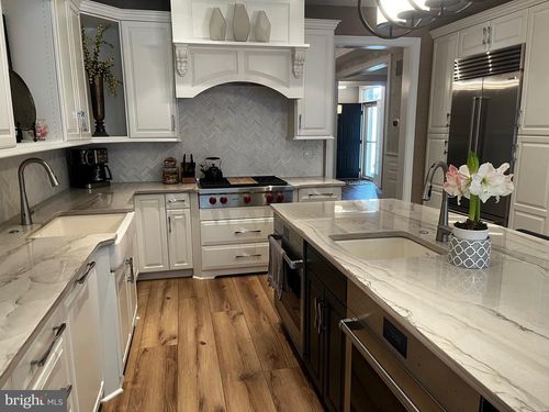 580 Farmdale Cir, BLUE BELL, PA, 19422-1369 | Card Image