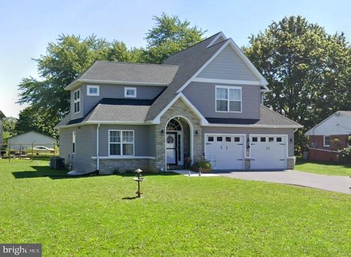 13046 Monterey Ln, BLUE RIDGE SUMMIT, PA, 17214-9761 | Card Image