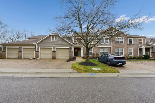 102-2097 Clareglen Ct, Crescent Springs, KY, 41017-2184 | Card Image