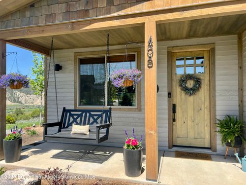 408 Pinyon Mesa Dr, Glenwood Springs, CO, 81601-6723 | Card Image