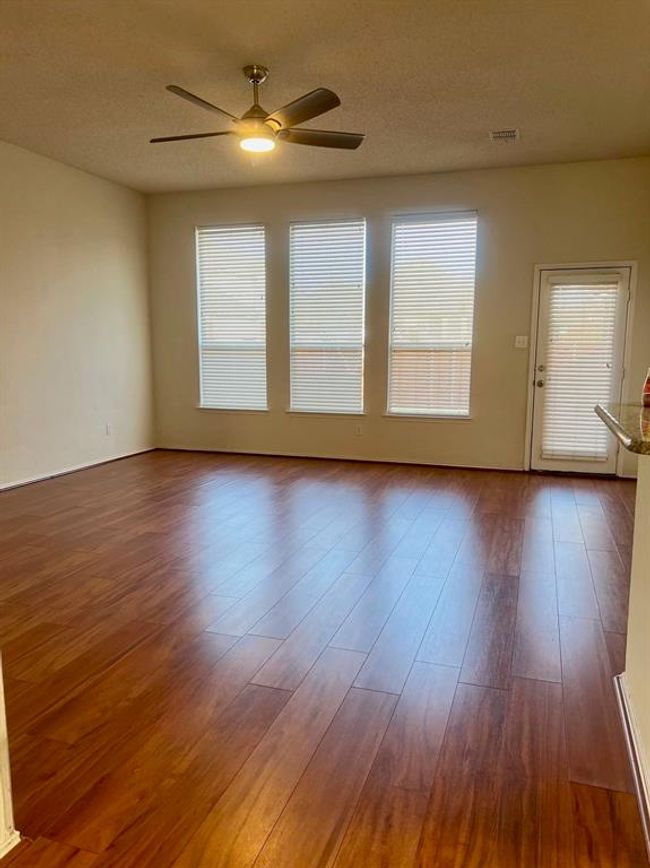 1527 Sugar Bush Trail, For Rent in Allen Zoocasa