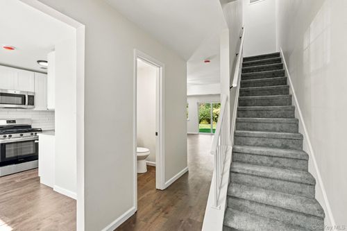 1305-276 Temple Hill Rd, New Windsor, NY, 12553-6866 | Card Image