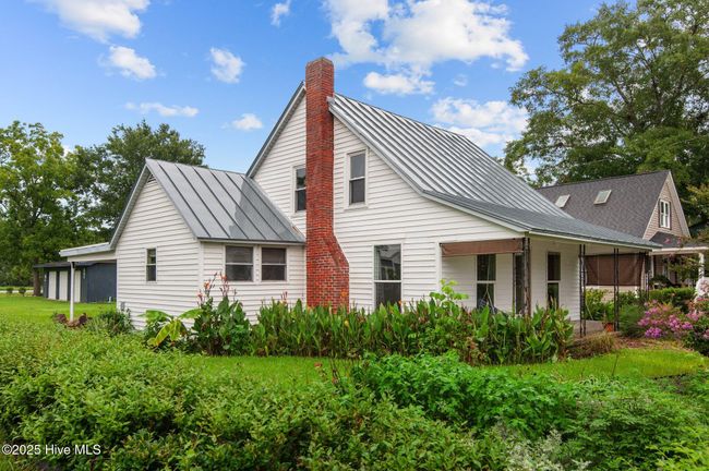 814 N C St, House other with 2 bedrooms, 1 bathrooms and 2 parking in Bridgeton NC | Image 37
