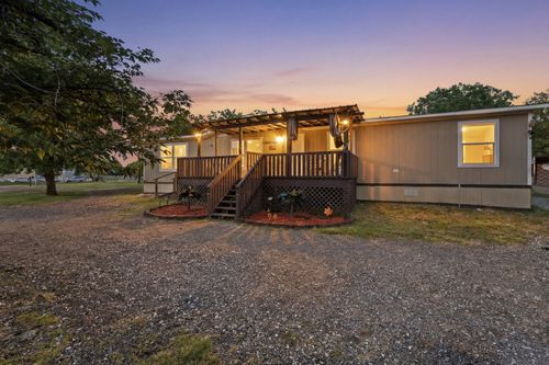 1404 Sheri Ln N, Azle, TX, 76020-4521 | Card Image