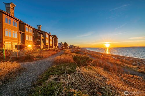 b303-9535 Semiahmoo Pkwy, Blaine, WA, 98230-9821 | Card Image