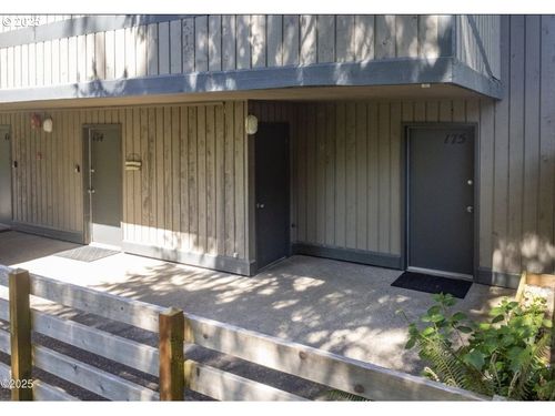 174175-301 Otter Crest Loop, Otter Rock, OR, 97369-9707 | Card Image