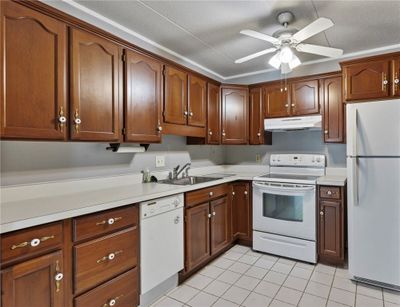 4206 Charlemagne Cir, Condo with 2 bedrooms, 2 bathrooms and 2 parking in Ross Twp PA | Image 2