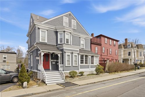 2-12 Catherine St, Newport, RI, 02840-7438 | Card Image