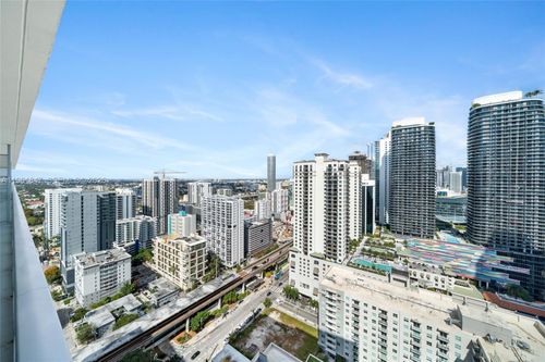 3422-n-1111 Sw 1st Ave, Miami, FL, 33130-5401 | Card Image