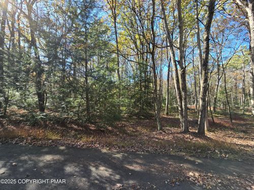 H570 Cross Run Rd, Jim Thorpe, PA, 18229 | Card Image