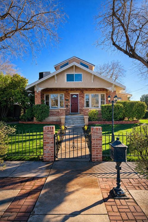 197 S 600 E, St George, UT, 84770-2975 | Card Image