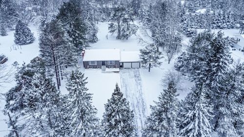 16 Hillview Cres, Midhurst, ON, L9X1N4 | Card Image