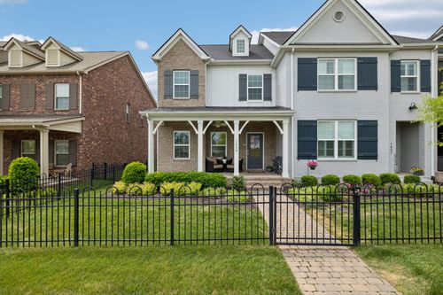 1629 Drakes Creek Rd, Hendersonville, TN, 37075-8640 | Card Image