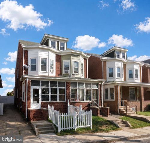 220 Virginia Ave, Trenton, NJ, 08610-6442 | Card Image