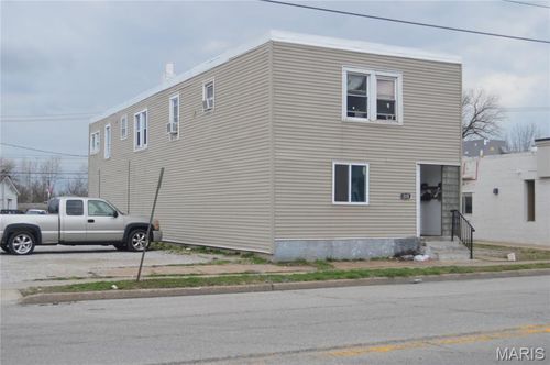335 W Saint Louis Ave, East Alton, IL, 62024-3103 | Card Image