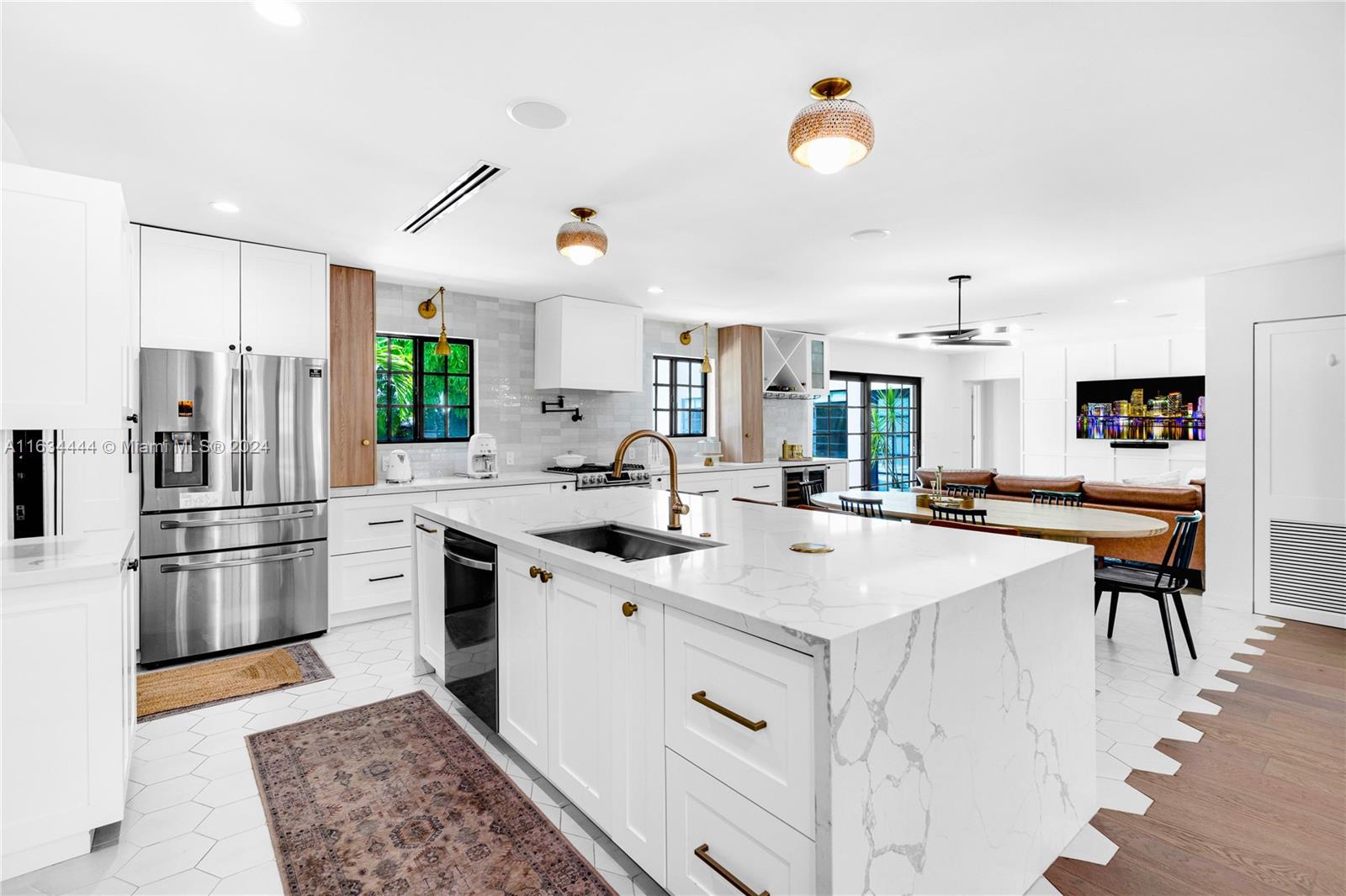 7th St, Fort Lauderdale, FL 33301