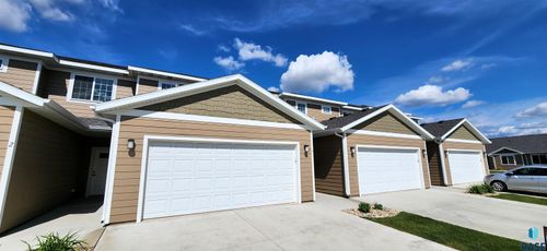 3-1241 Marion Rd, Sioux Falls, SD, 57107 | Card Image