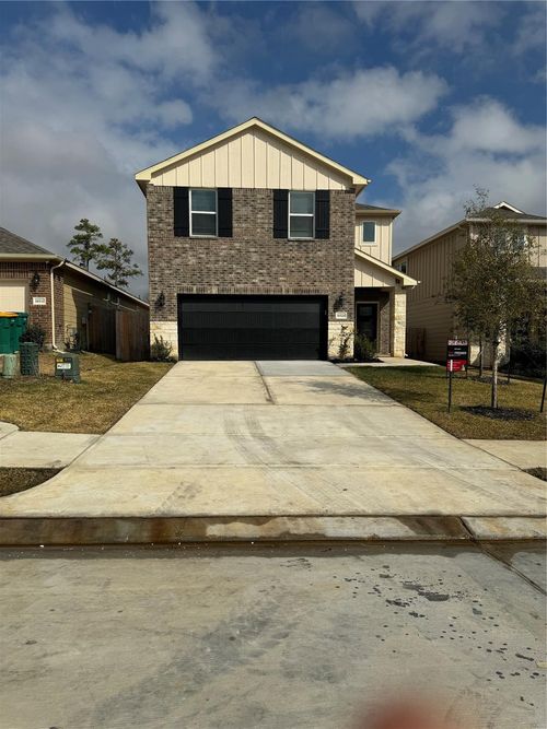 18528 Meadow Point Ln, Montgomery, TX, 77316-3229 | Card Image