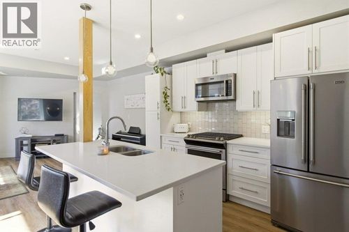101-3638 Mission Springs Drive, Kelowna, BC, V1W0B3 | Card Image