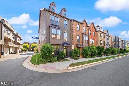 22306 Tees Ter, ASHBURN, VA, 20148-7382 | Card Image