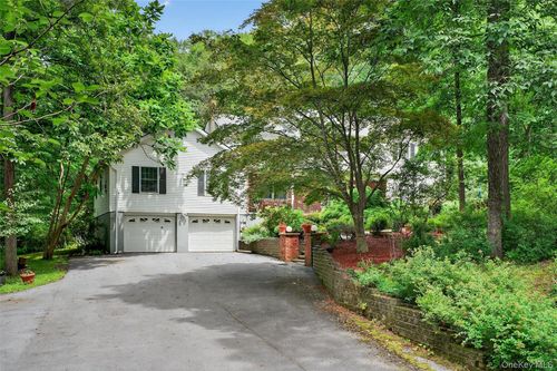 72 Peddler Hill Rd, Monroe, NY, 10950-2000 | Card Image