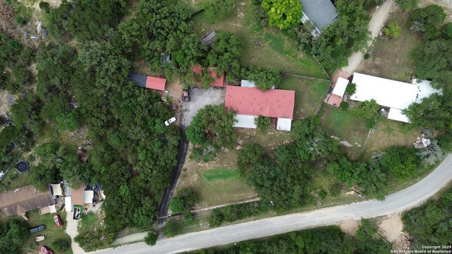 1085 Zane Grey Ln, House other with 4 bedrooms, 3 bathrooms and null parking in Spring Branch TX | Image 27